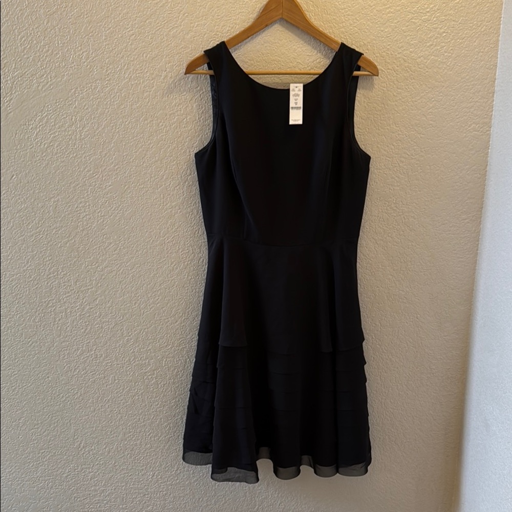 Elegant Black Sleeveless Dress